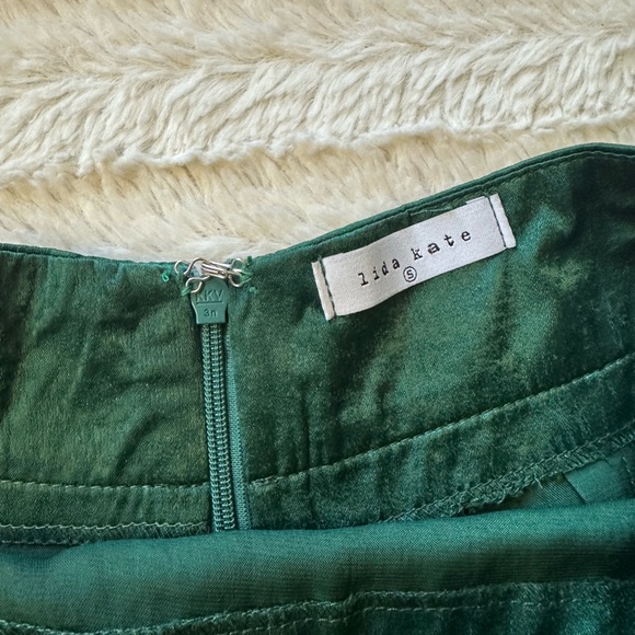 Dark Green Satin Mini Skirt‎ - Picture 5 of 5